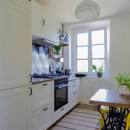 Roomsy - Ksiezycowa Appartement